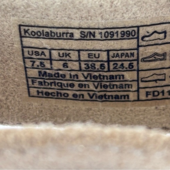 Koolaburra by Ugg Frosted Suede Leather Sandals Tassel Wedge Shoes Tan Size 7.5 - Picture 13 of 14